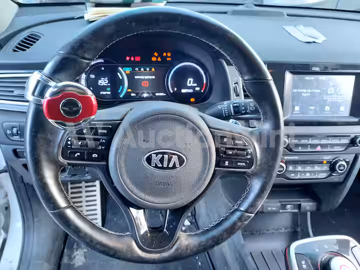 Kia Niro 2020 — 44