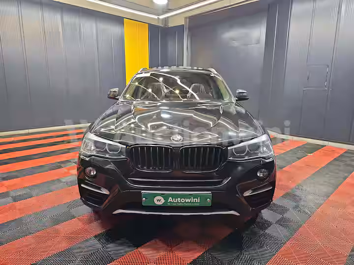 BMW X4 2017 — 2
