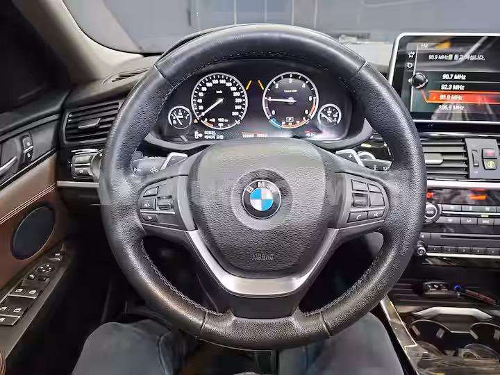 BMW X4 2017 — 44