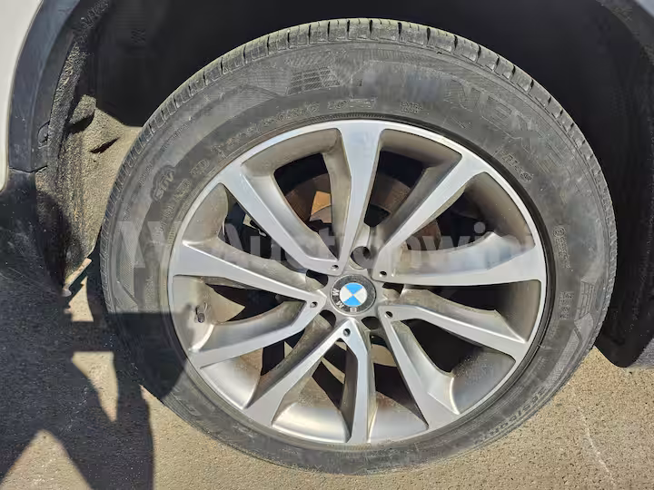 BMW X6 2012 — 29