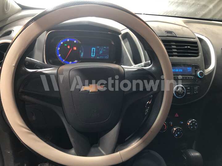Chevrolet Trax 2016 — 32