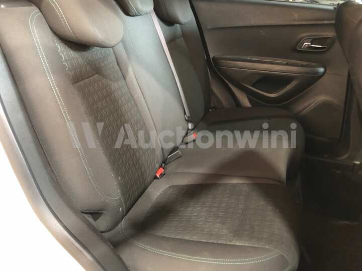 Chevrolet Trax 2016 — 44