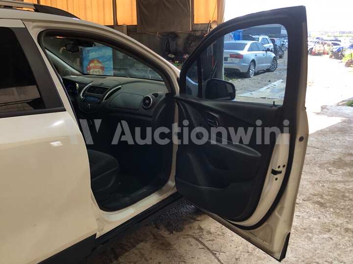 Chevrolet Trax 2016 — 45