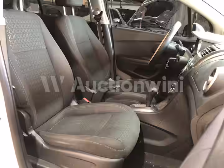 Chevrolet Trax 2016 — 46