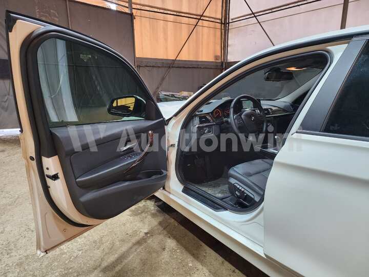 BMW 3 Series 2012 — 11