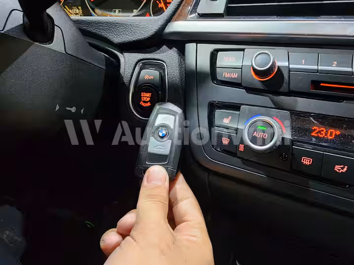 BMW 3 Series 2012 — 36