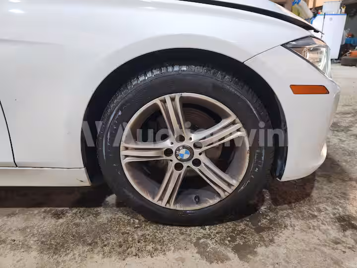 BMW 3 Series 2012 — 48