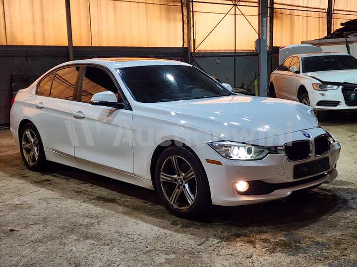 BMW 3 Series 2012 — 7