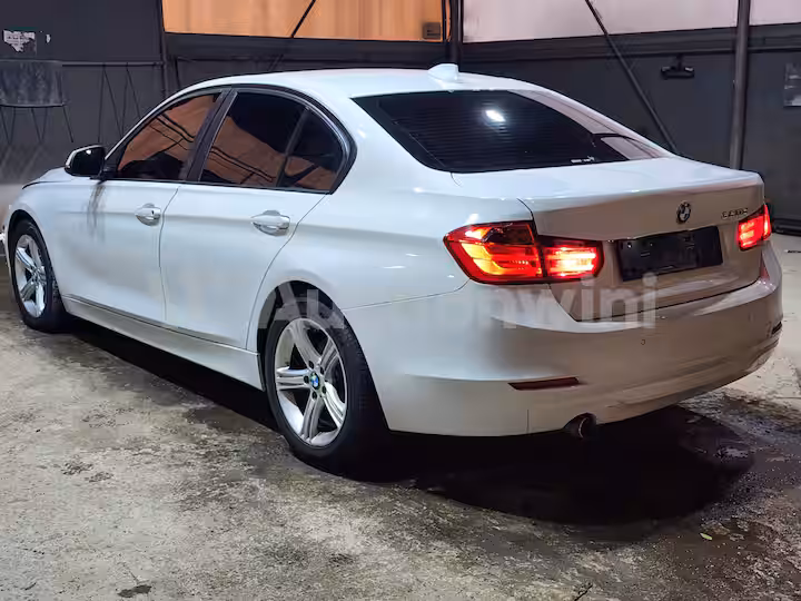 BMW 3 Series 2015 — 3