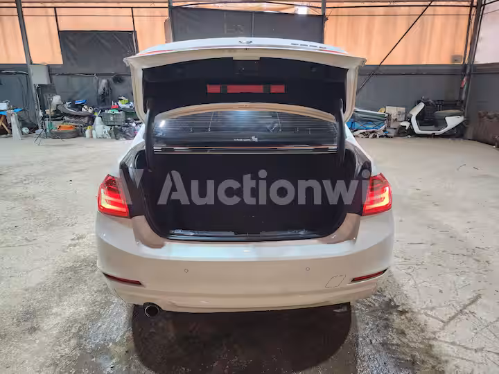 BMW 3 Series 2015 — 22