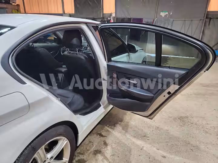 BMW 3 Series 2015 — 25