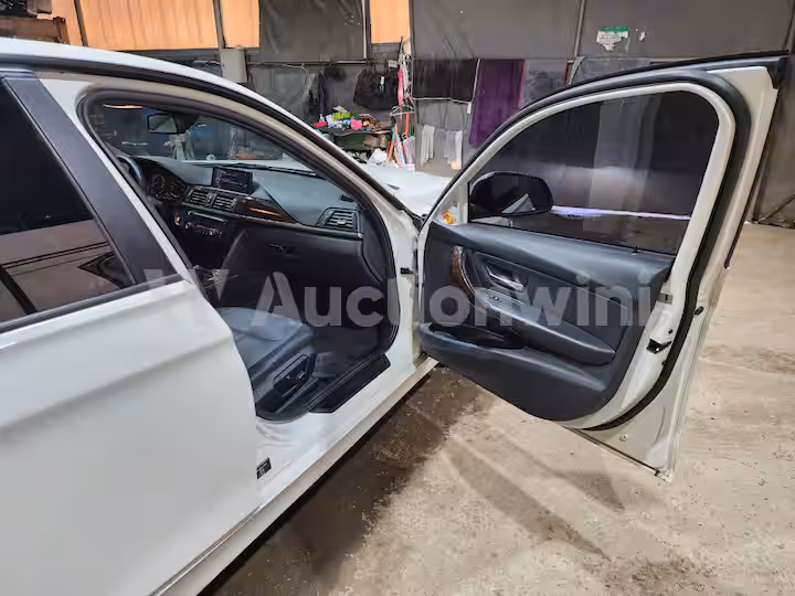 BMW 3 Series 2015 — 29