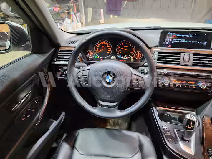 BMW 3 Series 2015 — 34