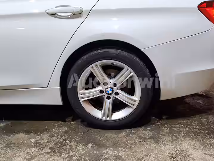 BMW 3 Series 2015 — 49