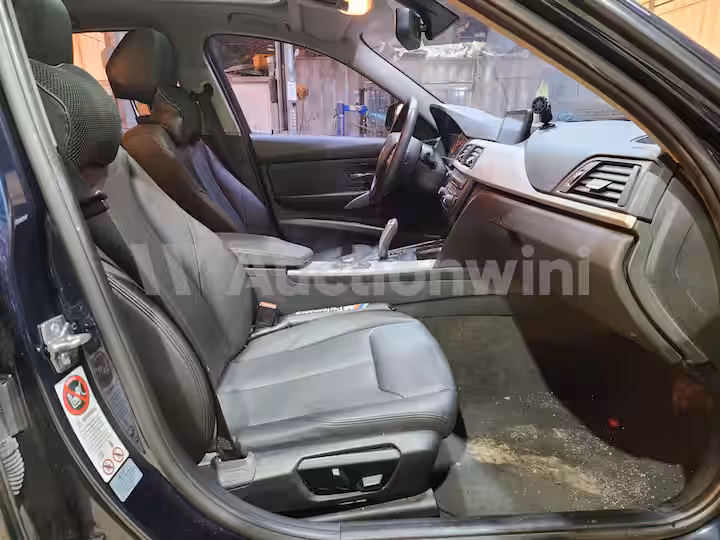 BMW 3 Series 2013 — 30