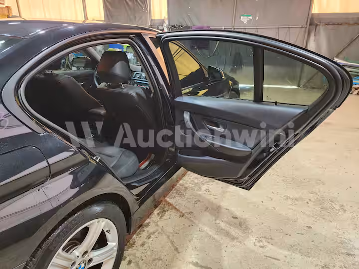 BMW 3 Series 2014 — 26