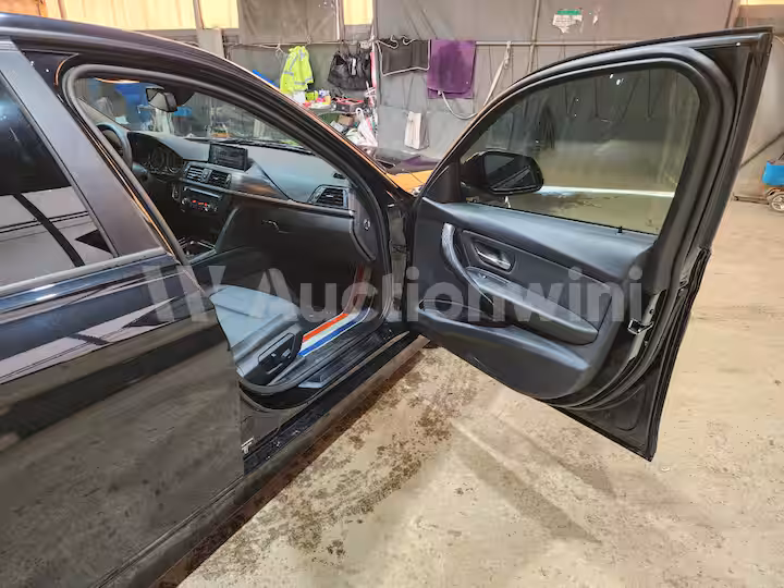 BMW 3 Series 2014 — 28