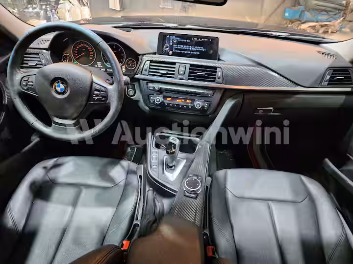 BMW 3 Series 2014 — 32