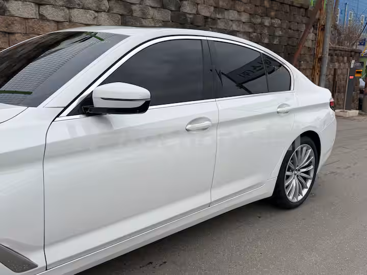 BMW 5 Series 2023 — 14