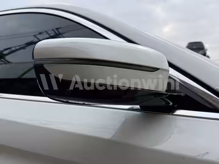 BMW 5 Series 2023 — 18