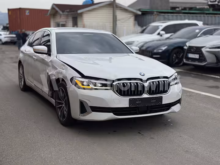 BMW 5 Series 2023 — 3