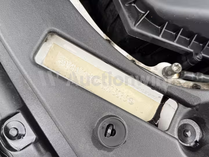 BMW 5 Series 2023 — 23