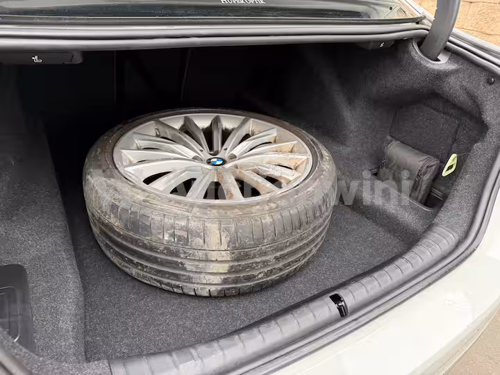 BMW 5 Series 2023 — 27