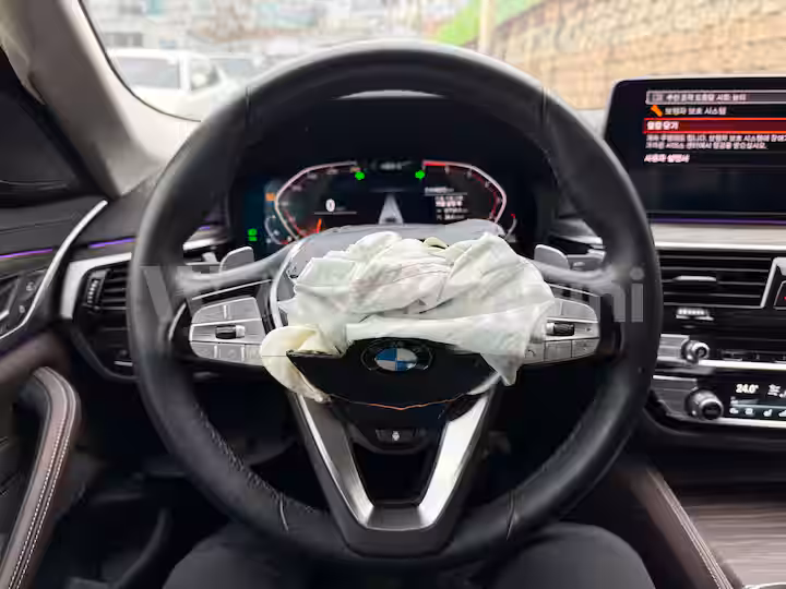 BMW 5 Series 2023 — 35