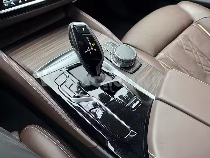 BMW 5 Series 2023 — 38
