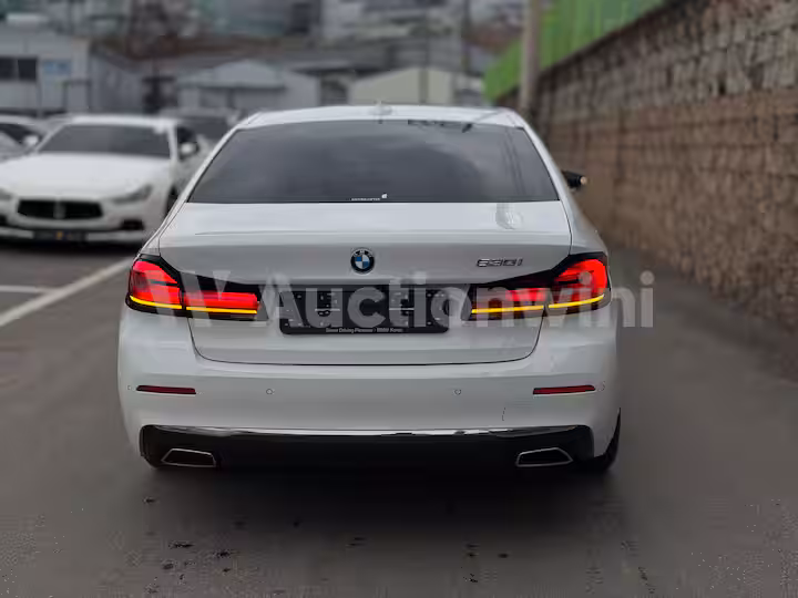 BMW 5 Series 2023 — 5
