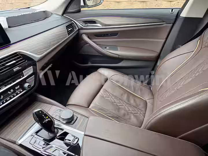 BMW 5 Series 2023 — 42