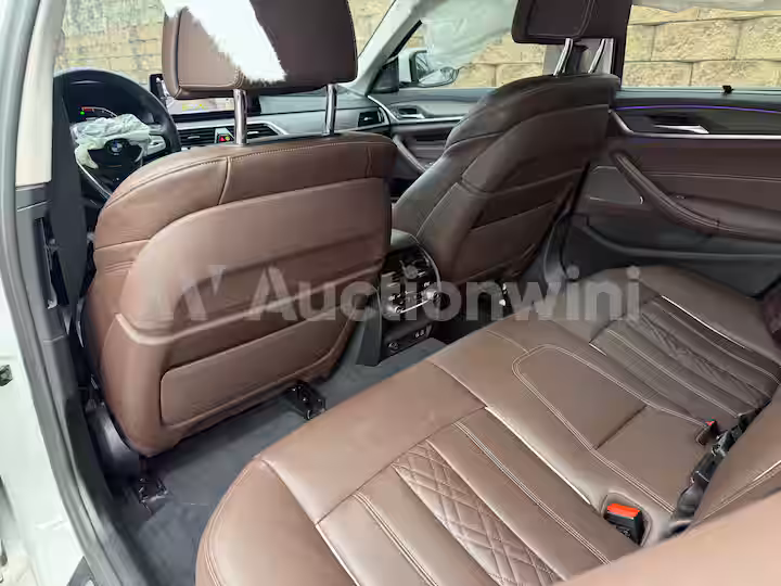 BMW 5 Series 2023 — 45