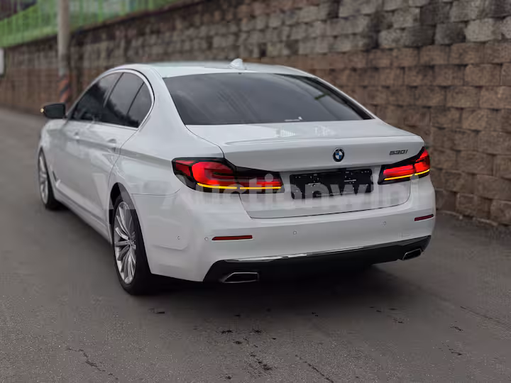 BMW 5 Series 2023 — 6