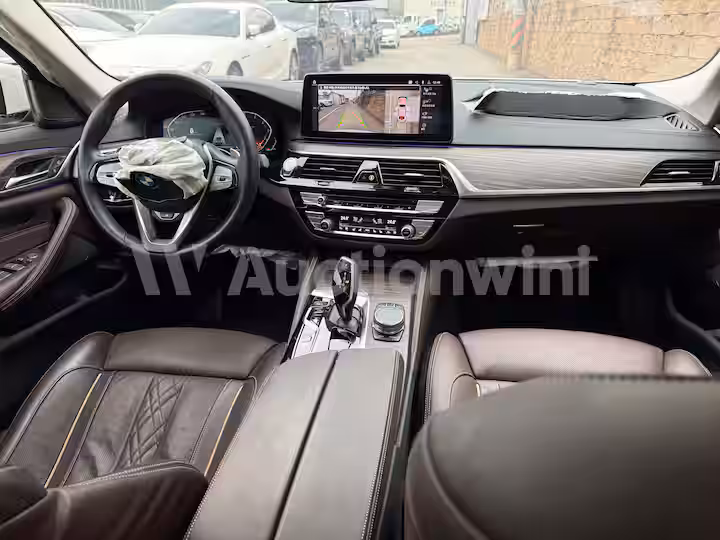 BMW 5 Series 2023 — 51