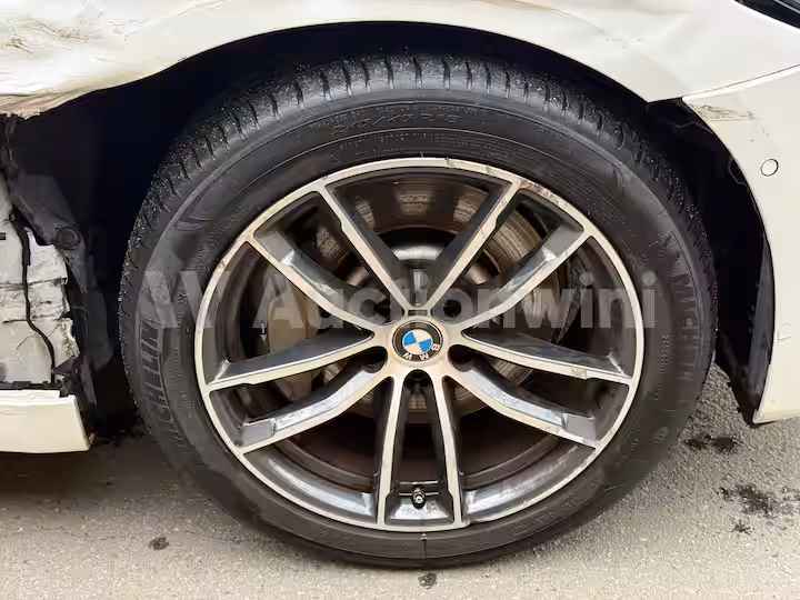 BMW 5 Series 2023 — 58