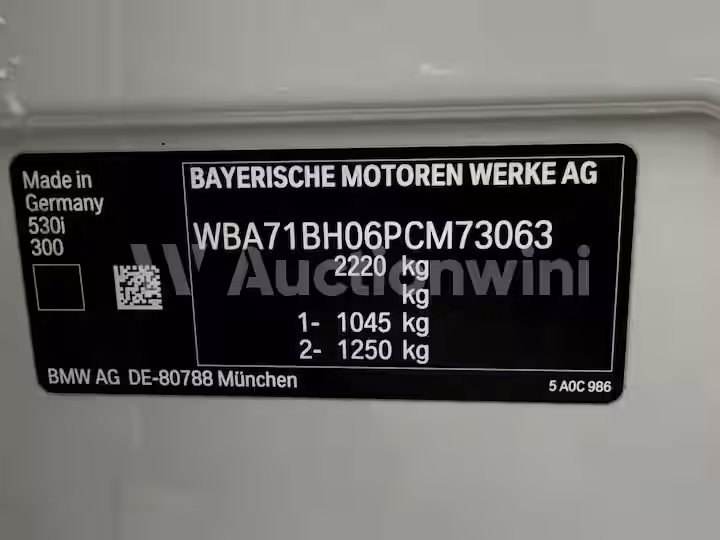 BMW 5 Series 2023 — 64