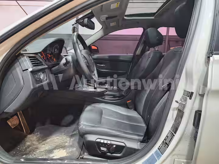 BMW 3 Series 2013 — 17