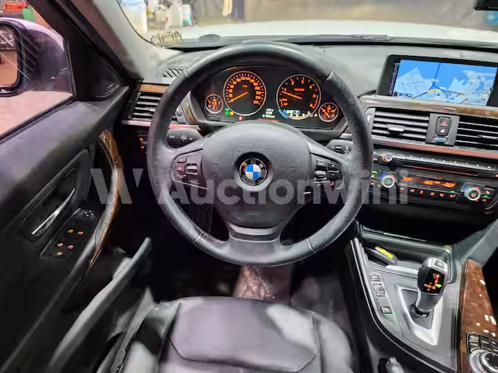 BMW 3 Series 2013 — 35