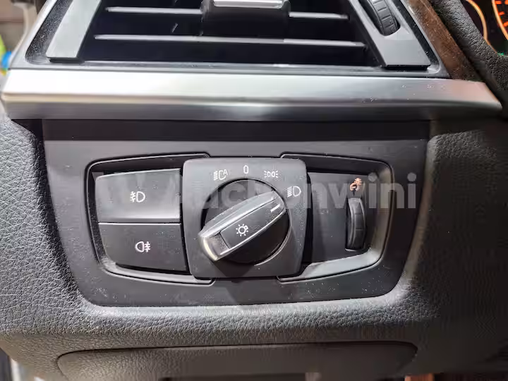 BMW 3 Series 2013 — 38