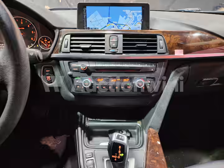 BMW 3 Series 2013 — 42