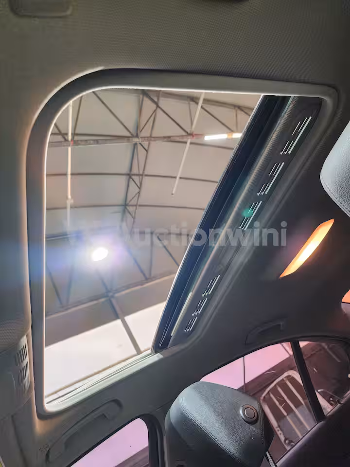 BMW 3 Series 2013 — 48
