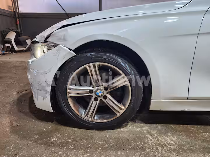 BMW 3 Series 2013 — 49