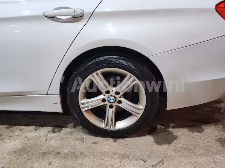 BMW 3 Series 2013 — 50