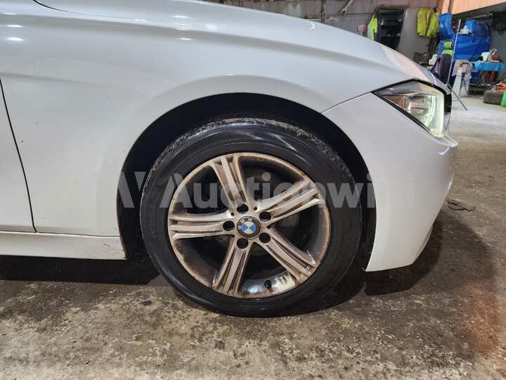 BMW 3 Series 2013 — 52