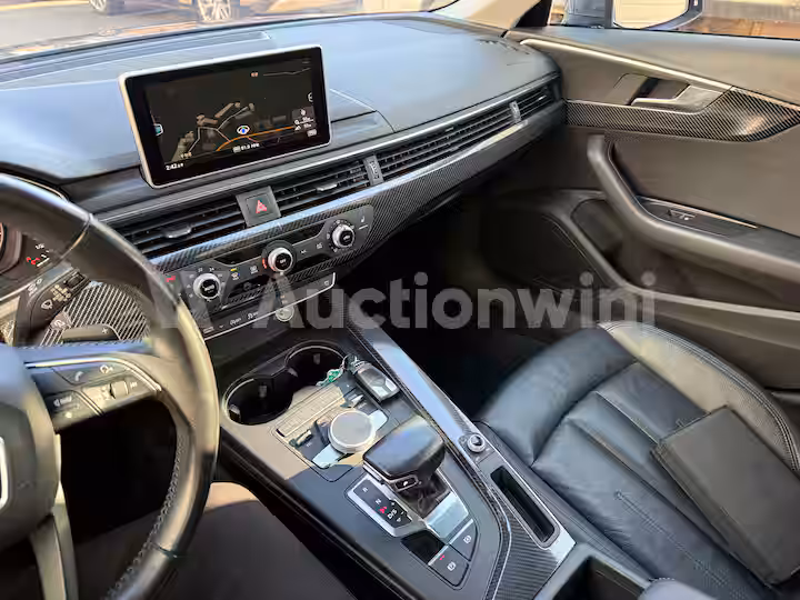 Audi A4 2016 — 34