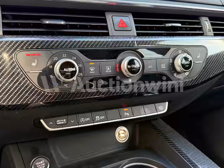 Audi A4 2016 — 37