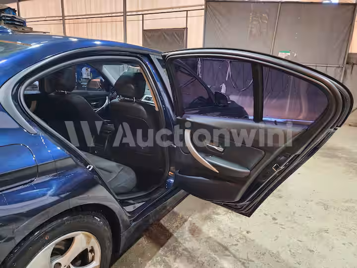 BMW 3 Series 2013 — 27