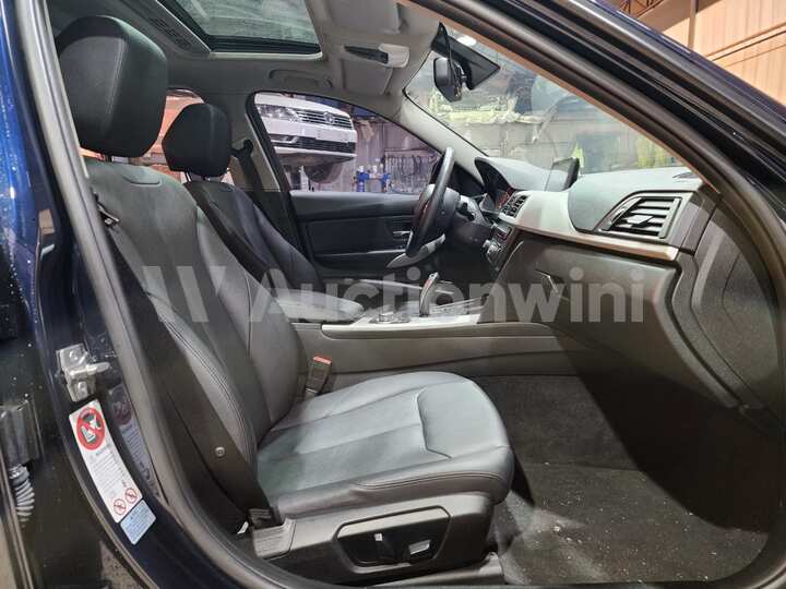 BMW 3 Series 2013 — 31