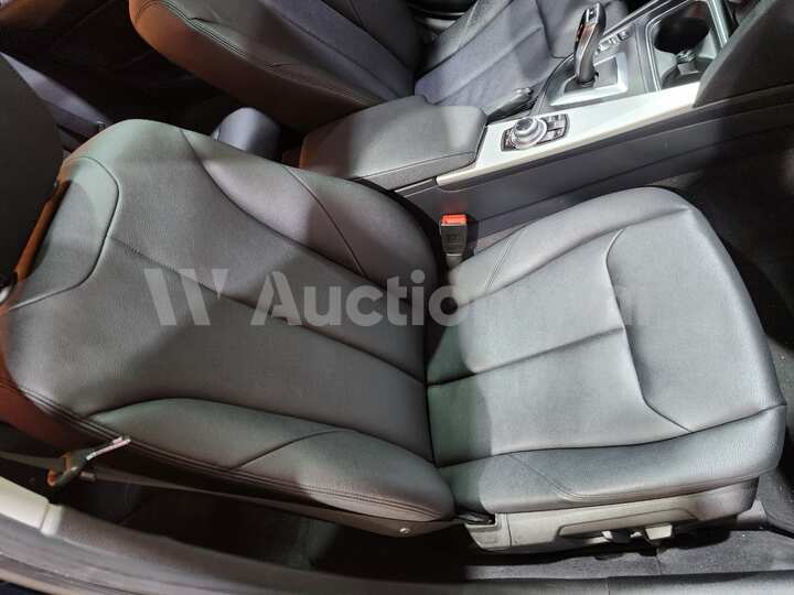 BMW 3 Series 2013 — 32
