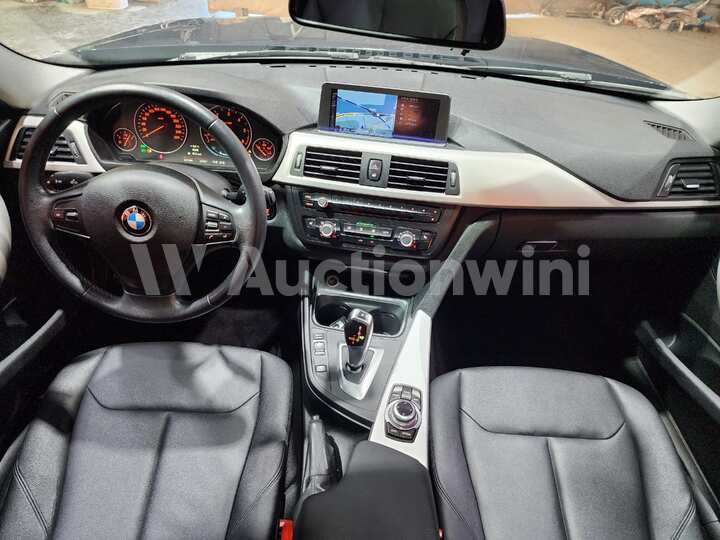 BMW 3 Series 2013 — 34